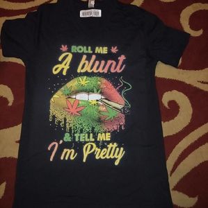 Women's graphic v-neck t-shirt (small)